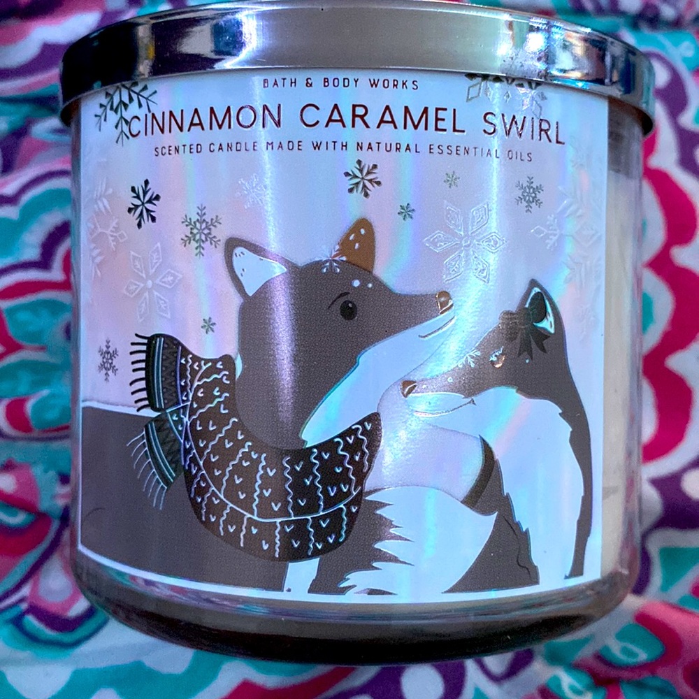 3 wick bath and body works candle